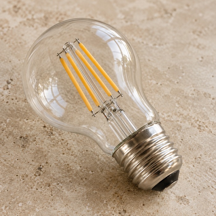 E27 lichtbronnen met een grote globe